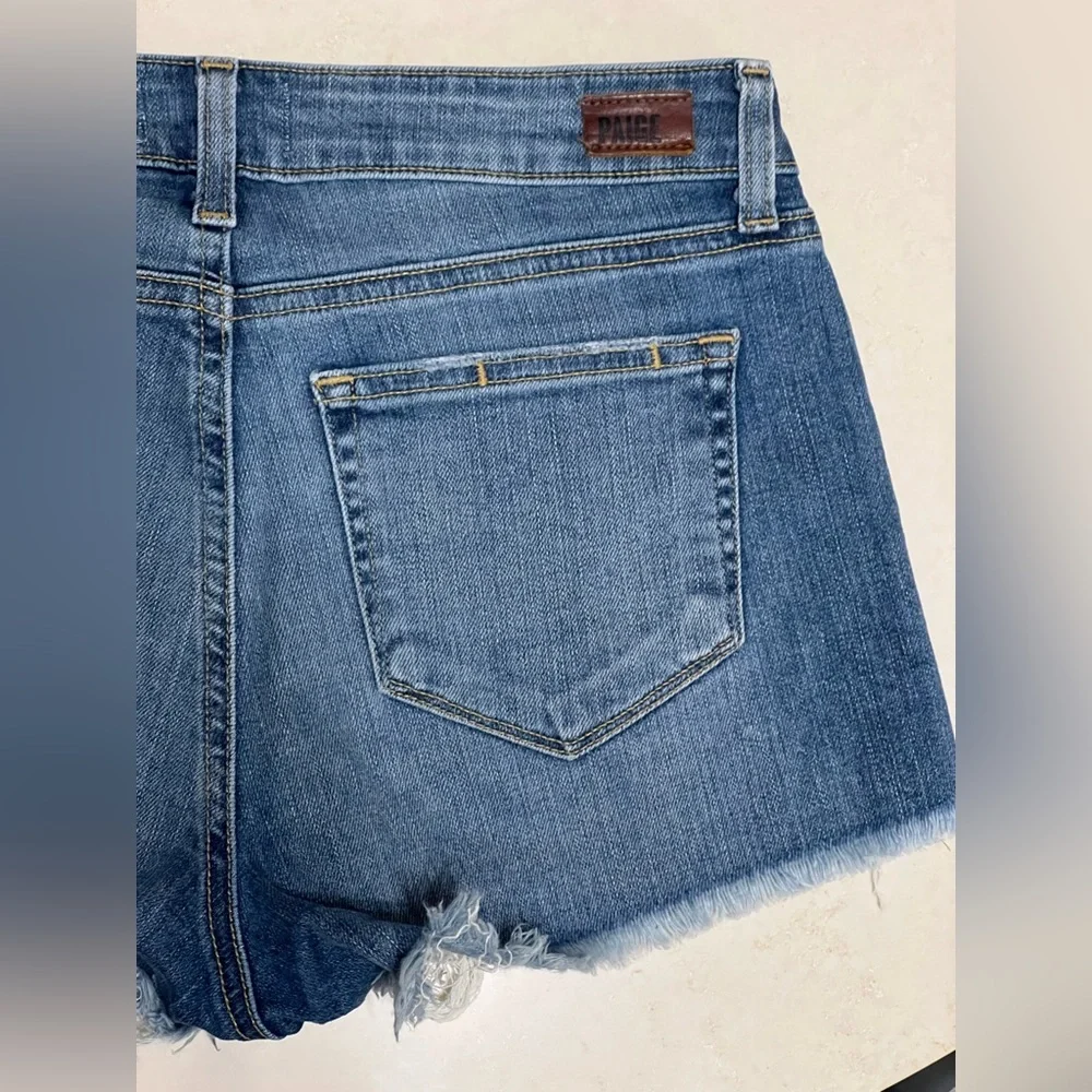 PAIGE Daryn Short Juno Destructed Denim Cutoff Denim Shorts Small Size 25